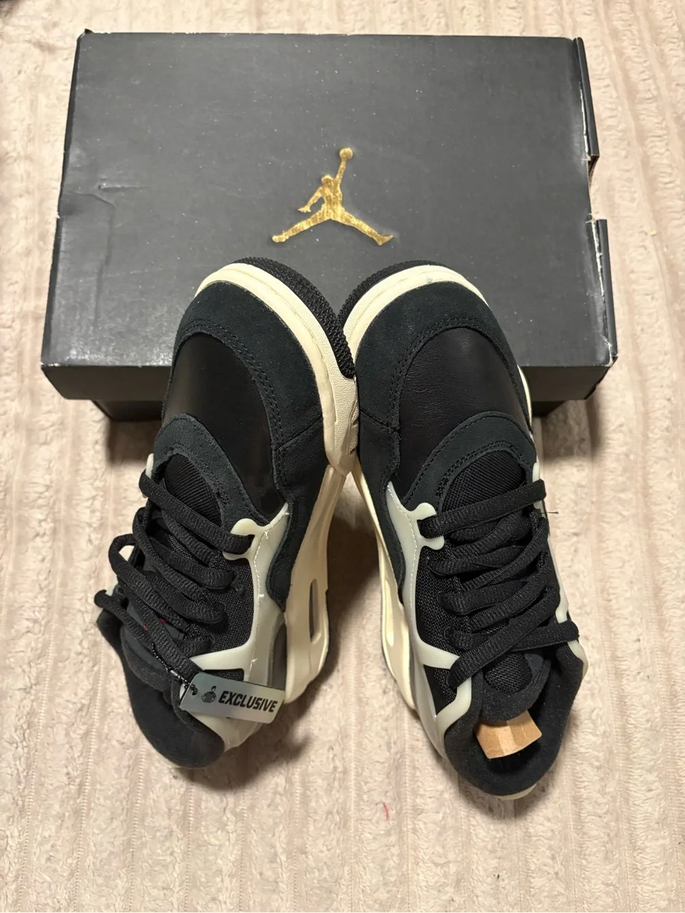 Air Jordan 4 RM- Black and Cream Casual BNWT AT-8/93 size 6.5Y